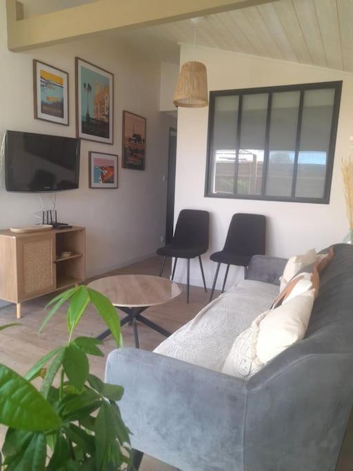 Maison 46 M2 Avec Jacuzzi Privatif Couvert Proche Ocean Holiday home *